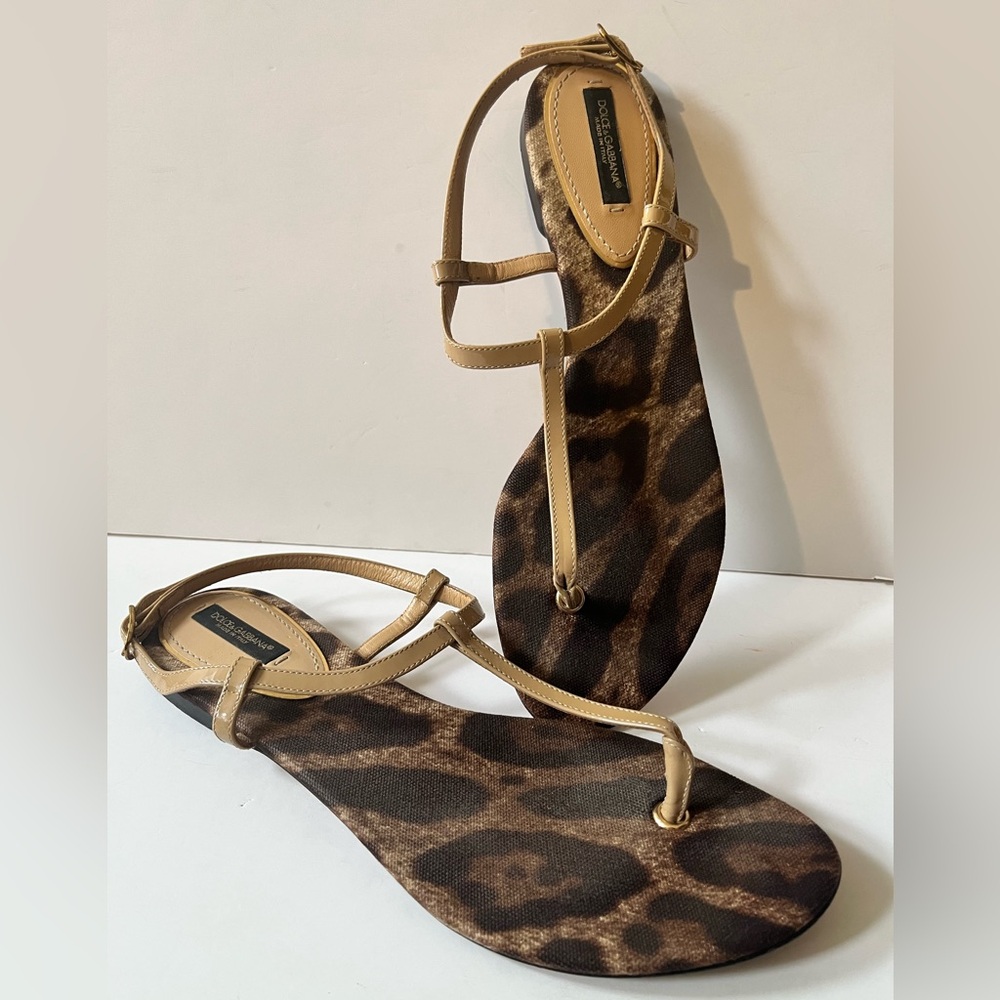 Dolce & Gabbana Patent Leather Beige and Brown Thong Ankle Strap Sandals 39 1/2